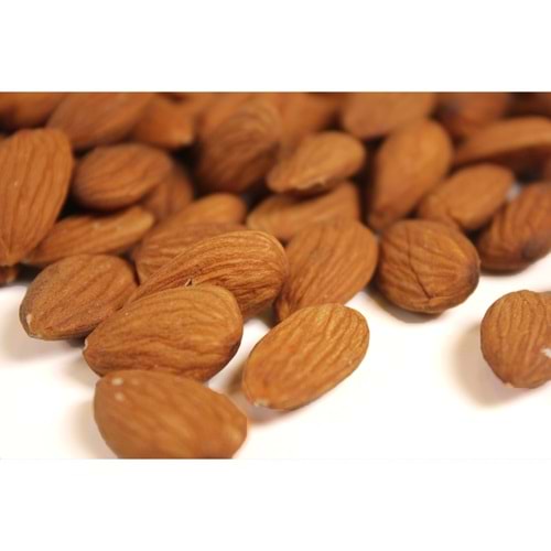 Çiğ Badem 500 Gr